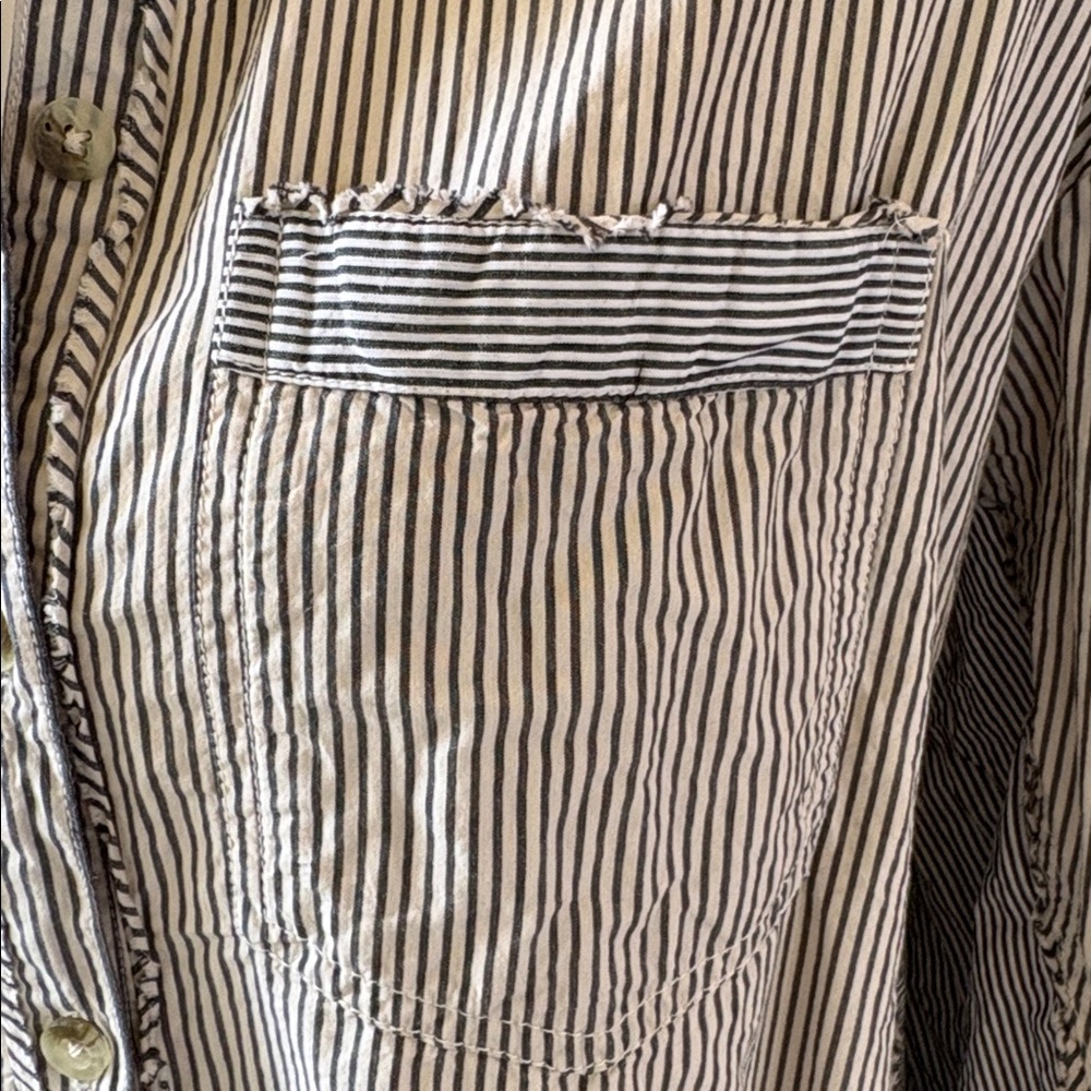 We The Free Happy Hour Oxford Buttondown Size XS - Picture 5 of 16